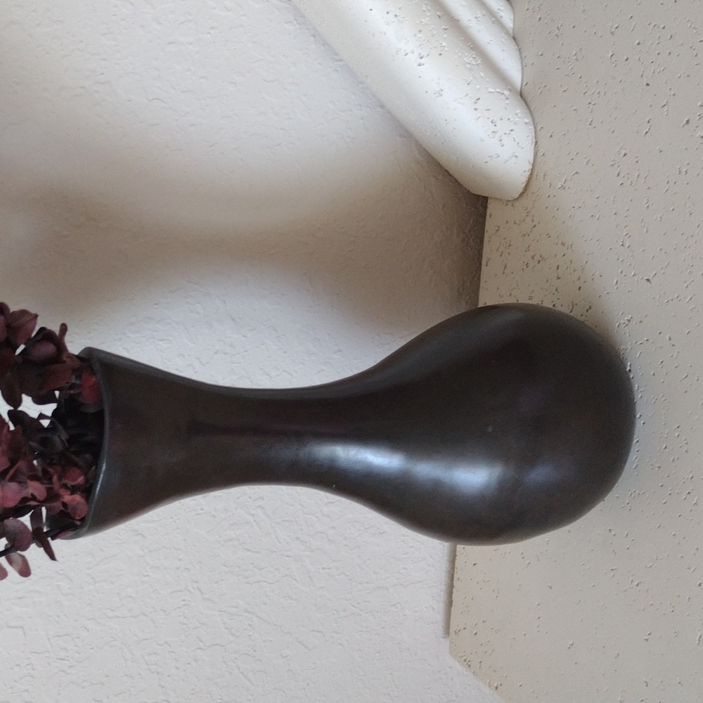 Vase - Picture 6 of 16
